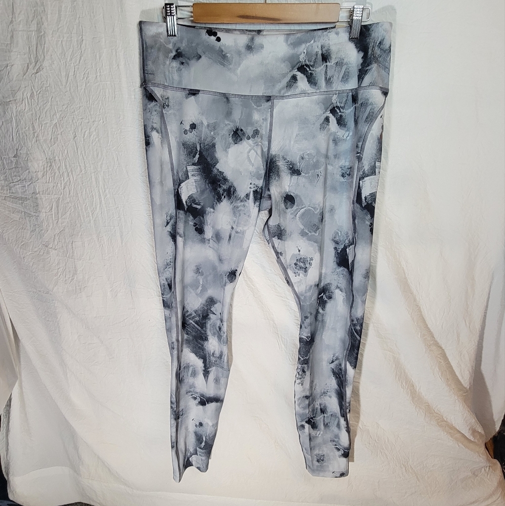 NWT Womens Nike Fast Legging - Size- XL